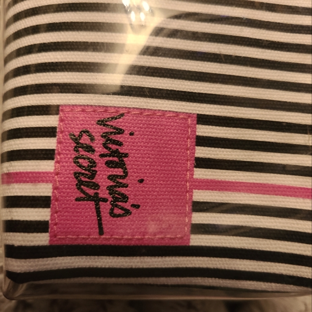 VS cosmetic bag set of three